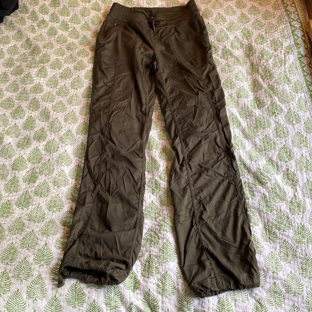 North Face Aphrodite pants small olive green